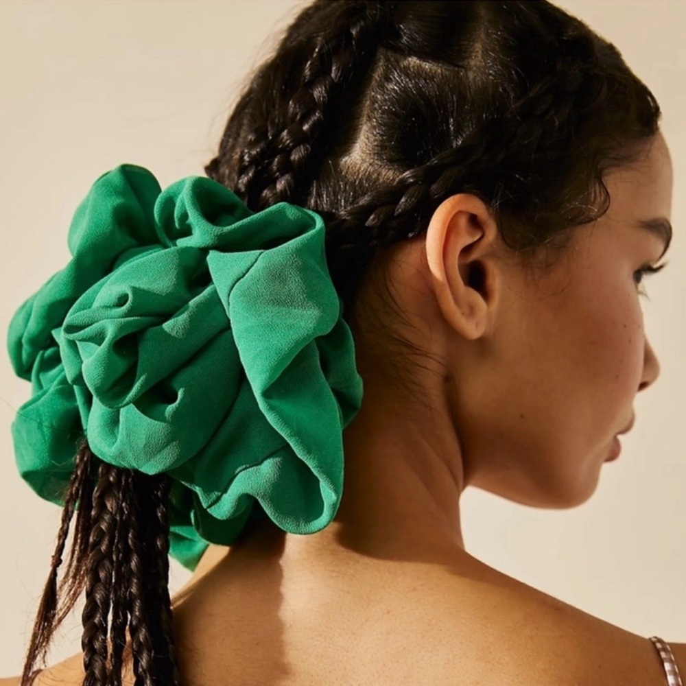 Free People X Kaxi Jumbo Green Hair Scrunchie NWT